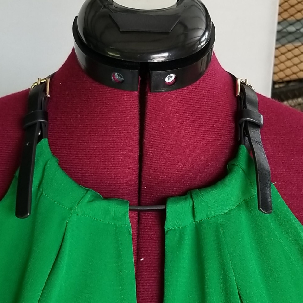 Dress - Picture 2 of 4